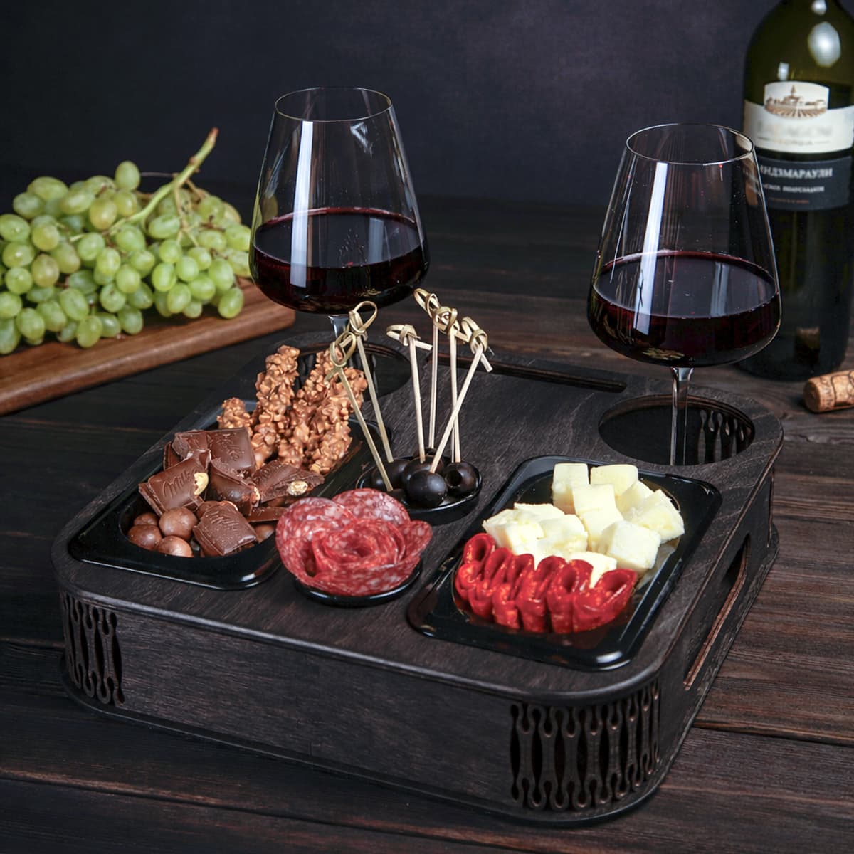 Поднос для папитков и закусок Черная ПП